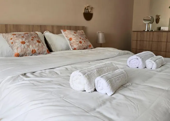 Living - Cozy Apartment *